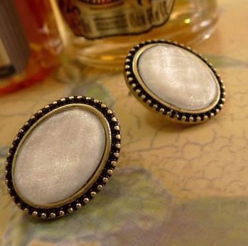 Crushed stone earrings